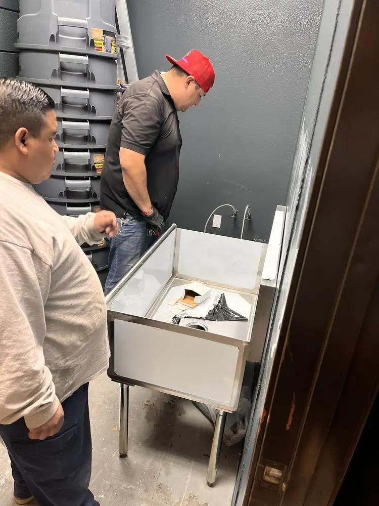 Commercial plumbing and sink installation in Lookout Mountain